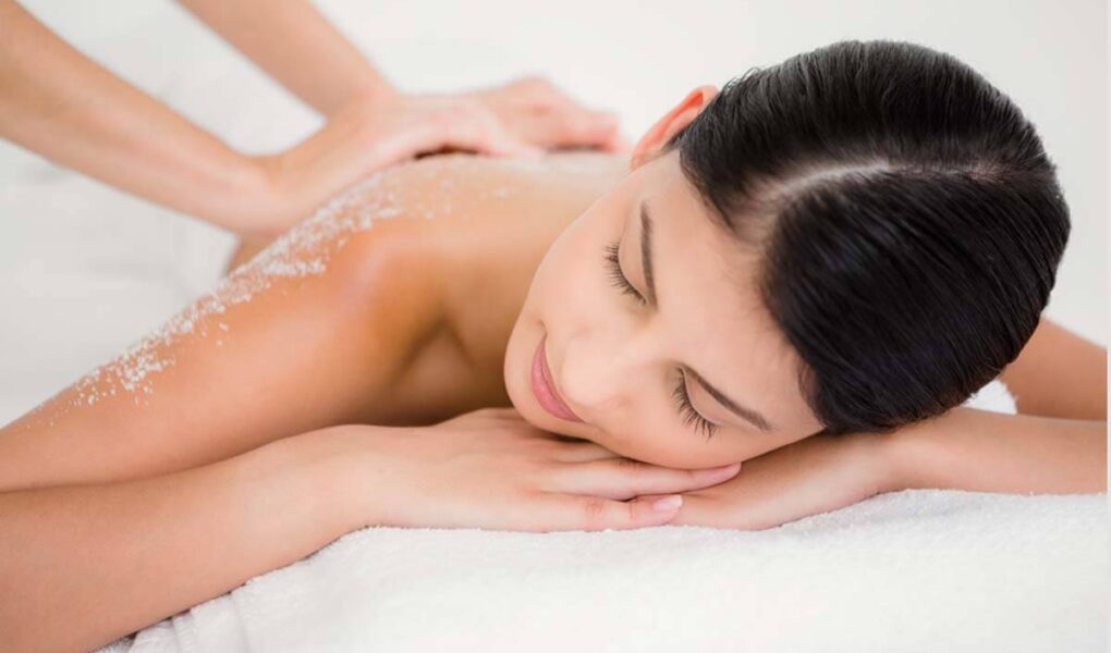 Top 5 Salt Body Scrub to Soothe & Calm Your Skin