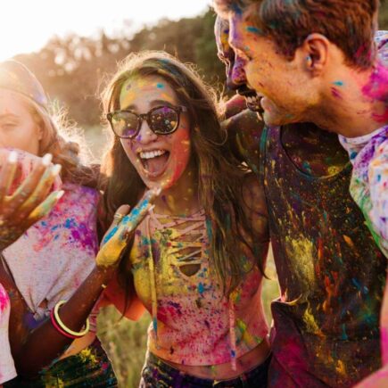 Top 5 Hair Care Tips to Follow During Holi 2021