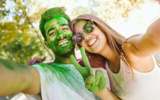 Pre & Post Holi Skin Care Tips to Follow in 2022 (1)