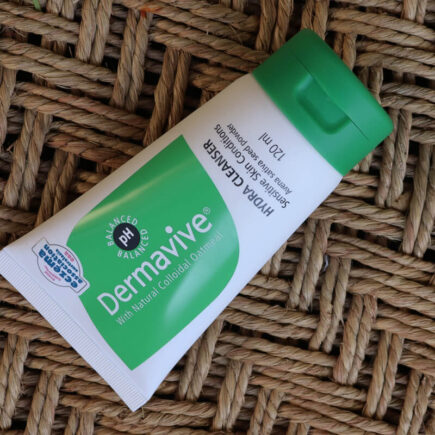 Dermavive Hydra Face Cleanser for Soft, Smooth & Glowing Skin