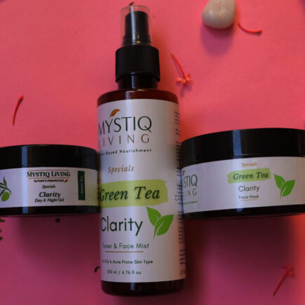 No More Oily Skin, No More Acne & Pimples When You Have MYSTIQ LIVING Green Tea Clarity Anti Acne Kit